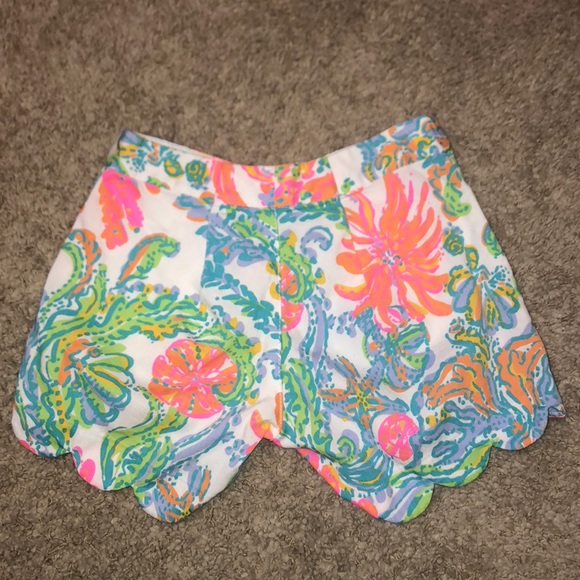 Lilly Pulitzer - Picture 2 of 2